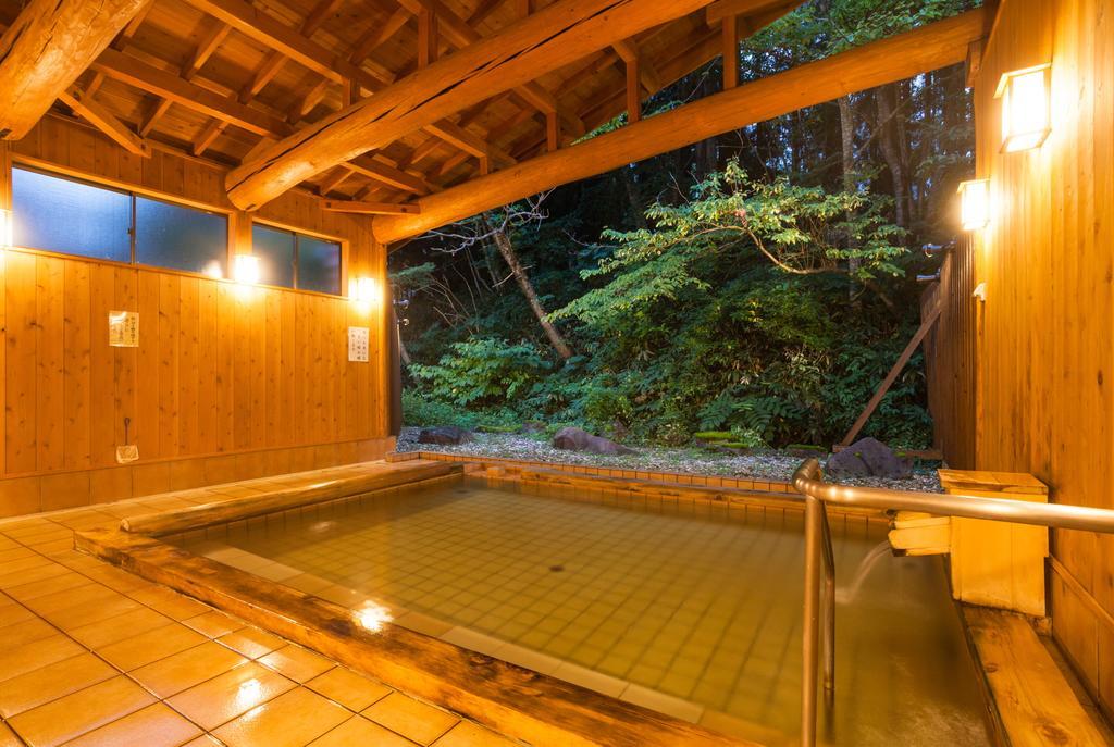 Mikunitoge Onsen Oyado Honjin Hotel Yuzawa  Exterior photo